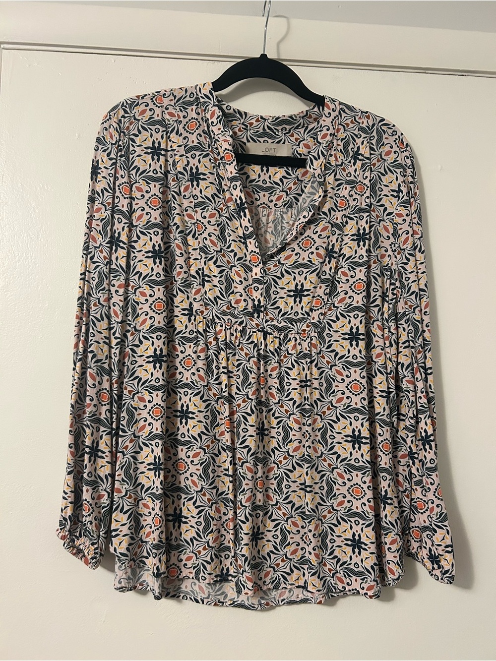 LOFT lightweight long sleeve blouse